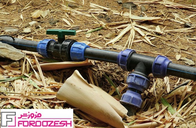 بست کمربندی لوله پلی اتیلن نصب شده روی لوله