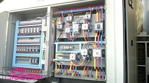 اجزای ضروری در خرید تجهیزات تابلو برق صنعتی