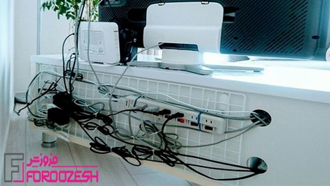 نظم‌دهی به سیم‌های پشت کامپیوتر با نظم دهنده‌ سیم و کابل کامپیوتر